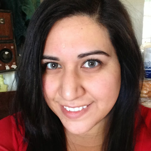 Rose Contreras Photo 26