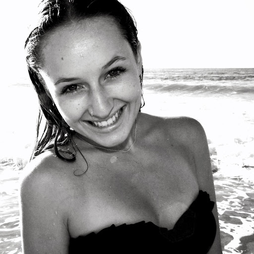 Ashley Townsend Photo 16
