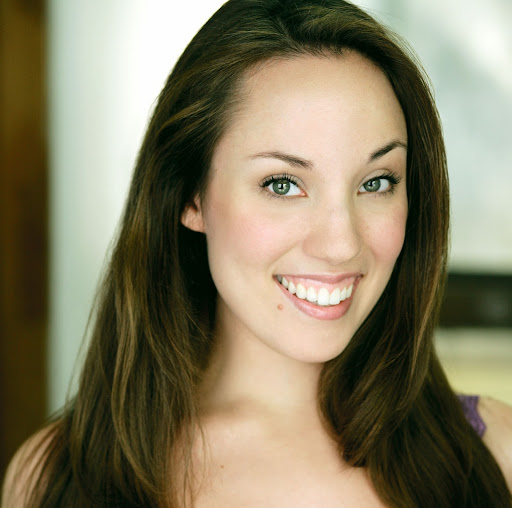 Lindsey Powell Photo 15