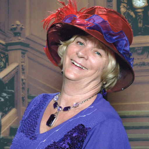 Sandra Robins Photo 12