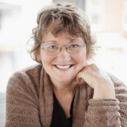 Laura Swift Photo 39