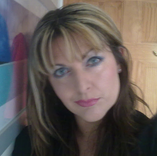 Caroline Walker Photo 27