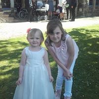 Heather Lind Photo 22