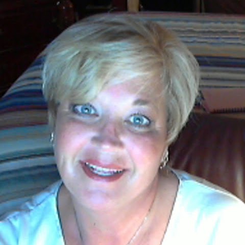 Krista Selby Photo 16