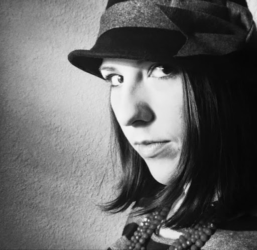 Meredith Mathews Photo 16