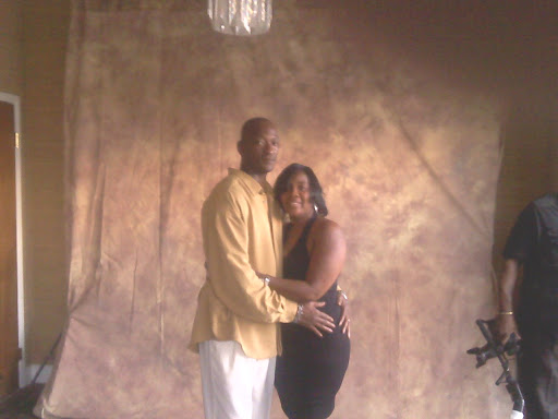 Antonio Vaughn Photo 35