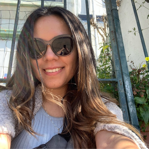 Nicole Paredes Photo 17