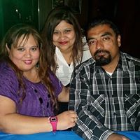 Denise Flores Photo 37