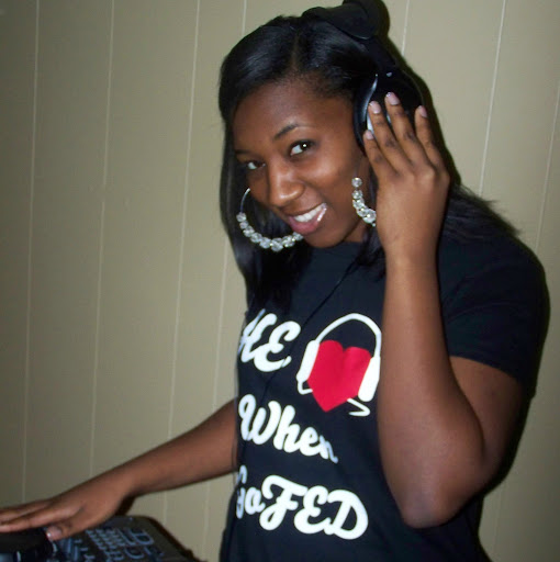Simone Frazier Photo 6