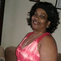 Gloria Phillips Photo 26