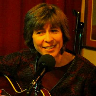 Debbie Scott Photo 28