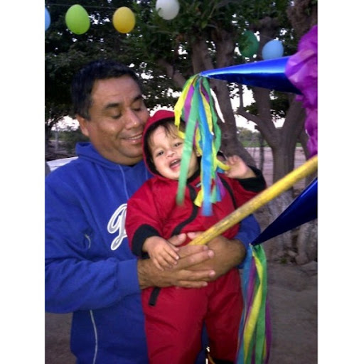 Guillermo Quiroz Photo 10
