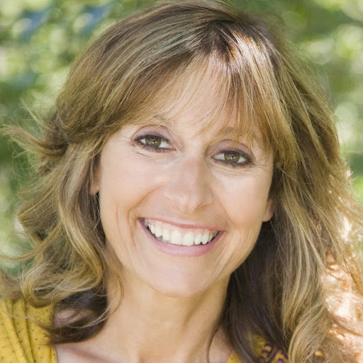 Jennifer Oliver Photo 30