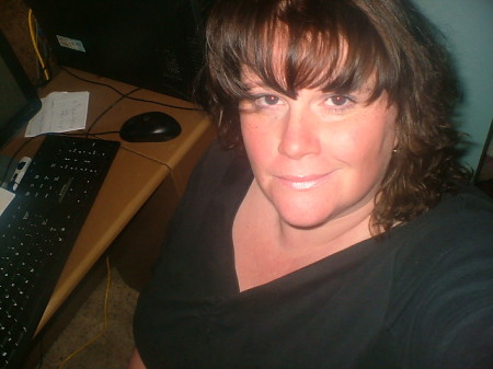 April Thompson Photo 35