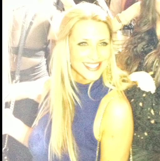 Holly Sutton Photo 31