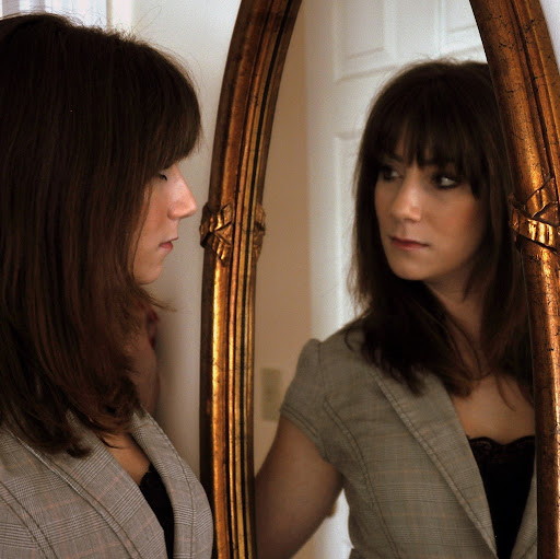 Alison Smith Photo 42