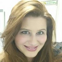 Elizabeth Dias Photo 18