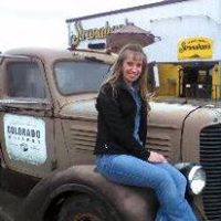 Erin Little Photo 38