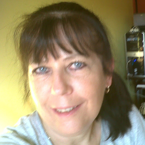 Julia Nolan Photo 20