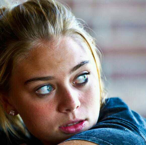 Sarah Eckstein Photo 31