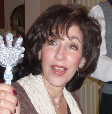 Joan Abrams Photo 18