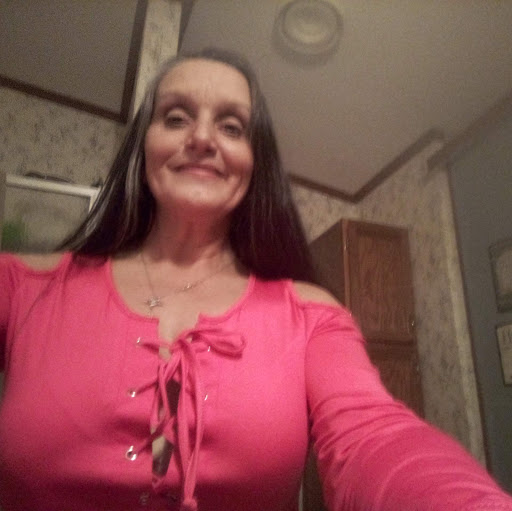 Laura Stone Photo 8