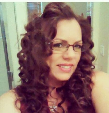 Julie Schrader Photo 8