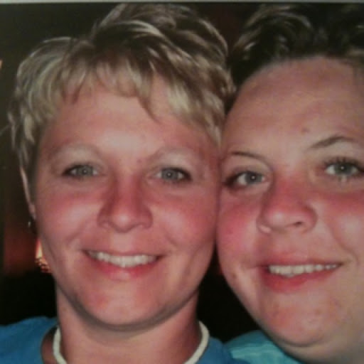 Tonya Harvey Photo 30