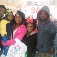 Lakisha Robinson Photo 17