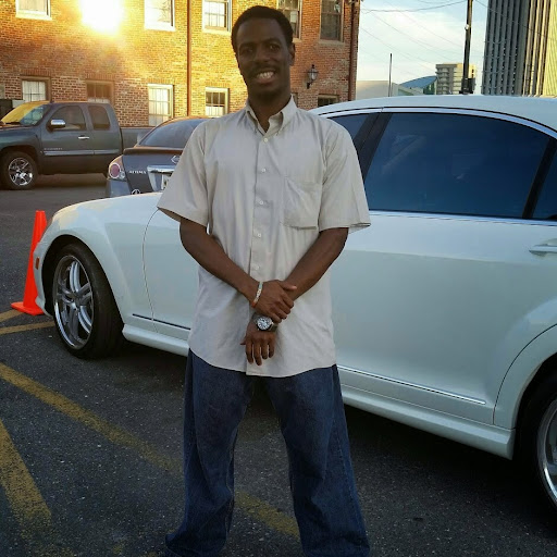 Calvin Reed Photo 30