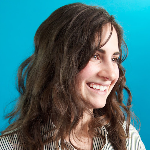 Nicole Lyons Photo 39