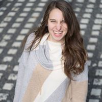 Elizabeth Layman Photo 13