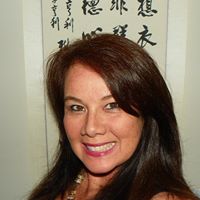 Lisa Henry Photo 23