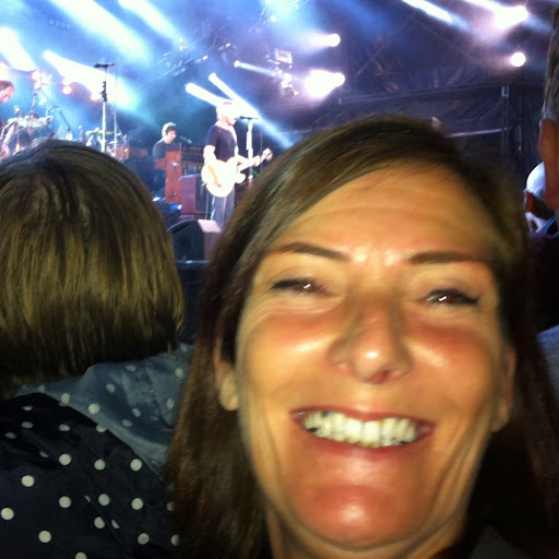 Laura Broome Photo 18