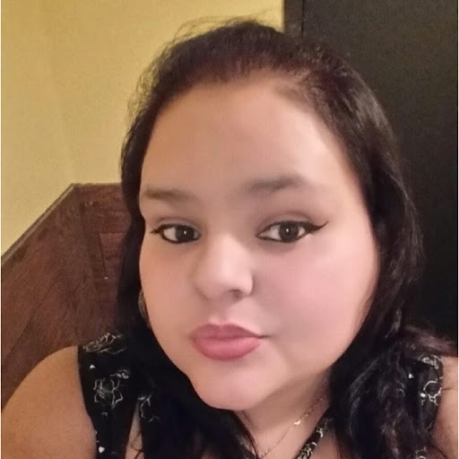 Luz Rios Photo 32