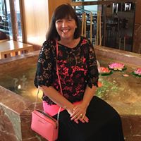 Lorraine Hinton Photo 7
