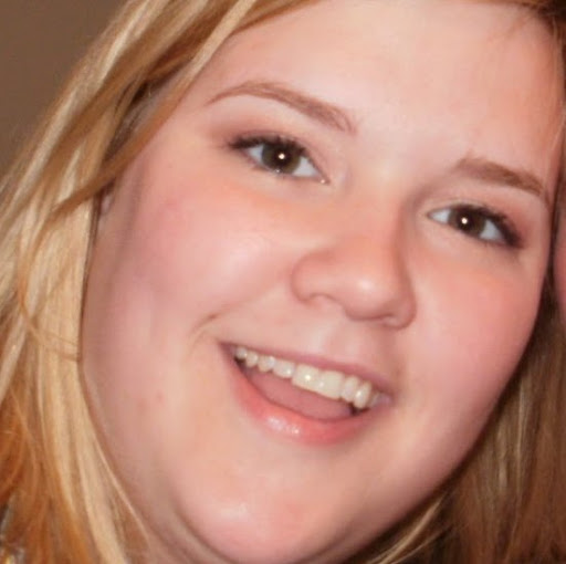 Amy Guimont Photo 4