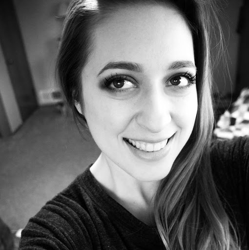 Chelsea Snyder Photo 10