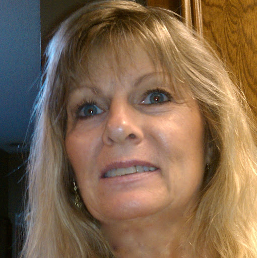 Renee Skinner Photo 35
