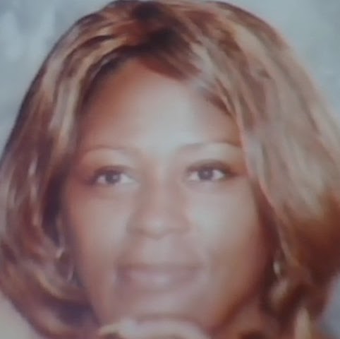 Paula Mitchell Photo 35