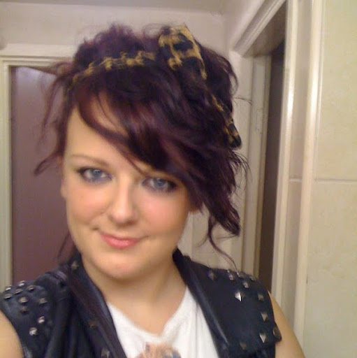 Tanya Lowe Photo 10