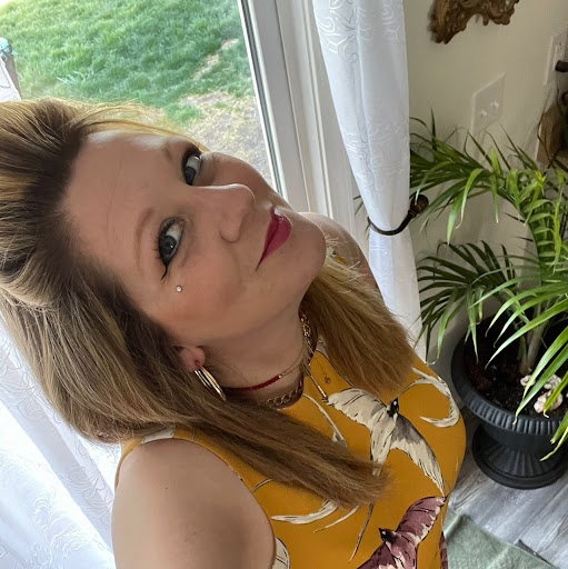 Sarah Ward Photo 27