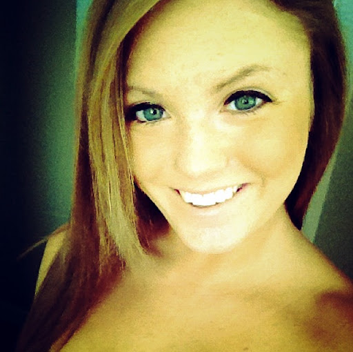 Alyssa Nichols Photo 7