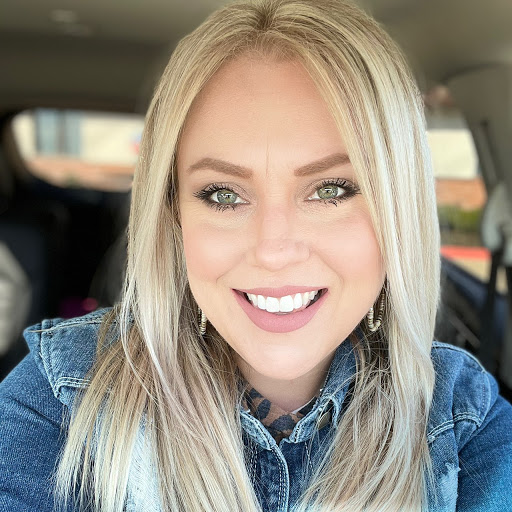 Rachel Baxter Photo 34