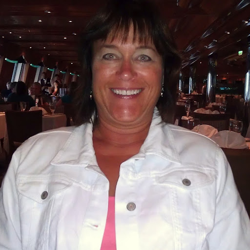 Lori Ball Photo 40