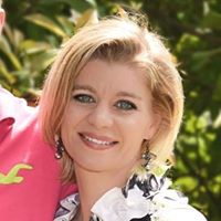 Laura Clemons Photo 19