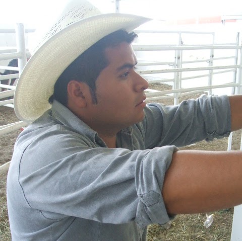 Luis Quijano Photo 28