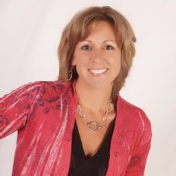 Rebecca Macri Photo 3