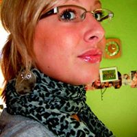 Julie Schulz Photo 21