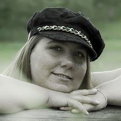 Jennifer Baer Photo 48